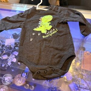 Baby boy  Onesie’s long sleeve 6 pieces 0 to 3 months